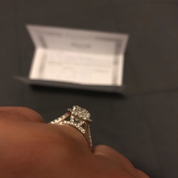 Diamond 💍 - Picture 5 of 8